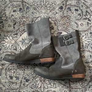 Women’s Sorel Boots - 10